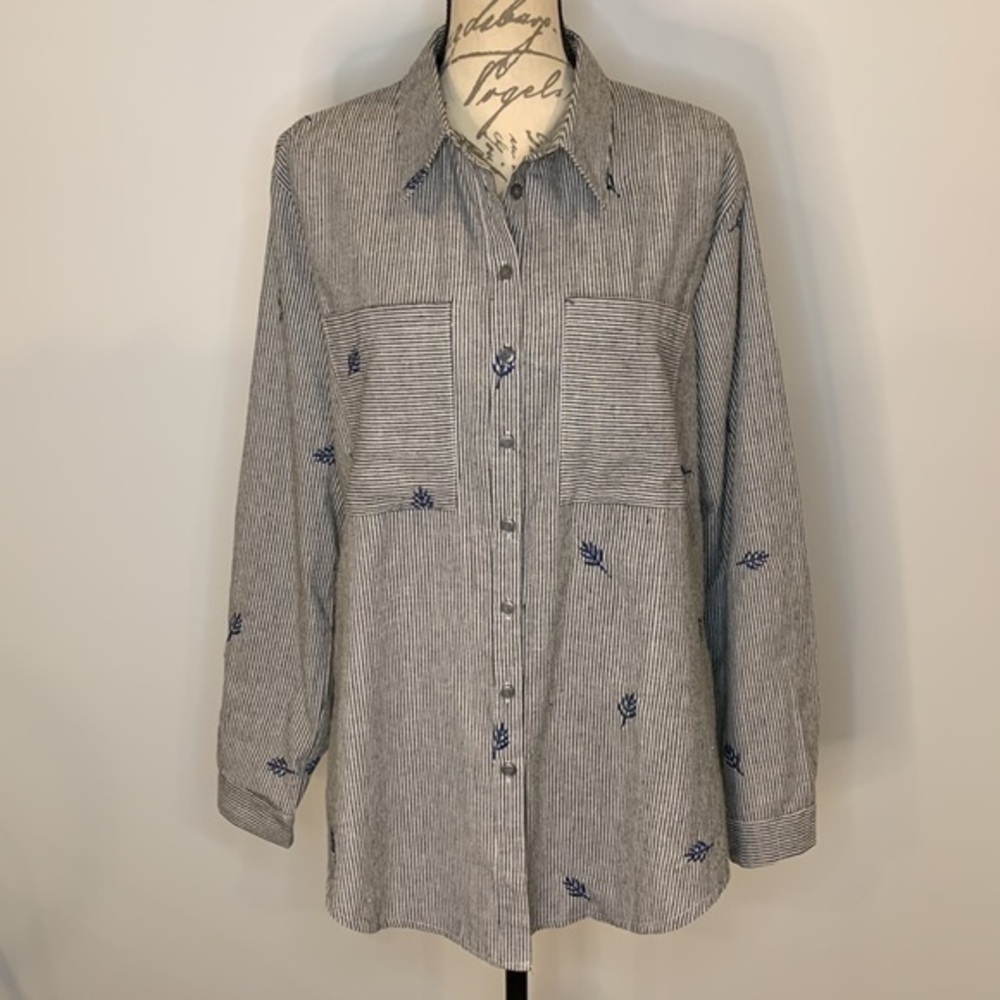 POL striped embroidered button front shirt M